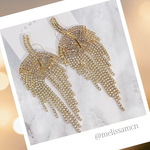 Prom Pageant Bridal Jewelry - Sparkly & Lightweight White Rhinestones in Gold Setting Chandelier Earri…